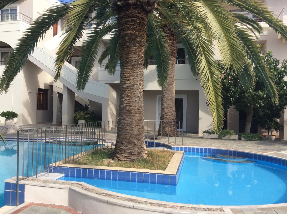 Maria Suites Platanés Exterior photo