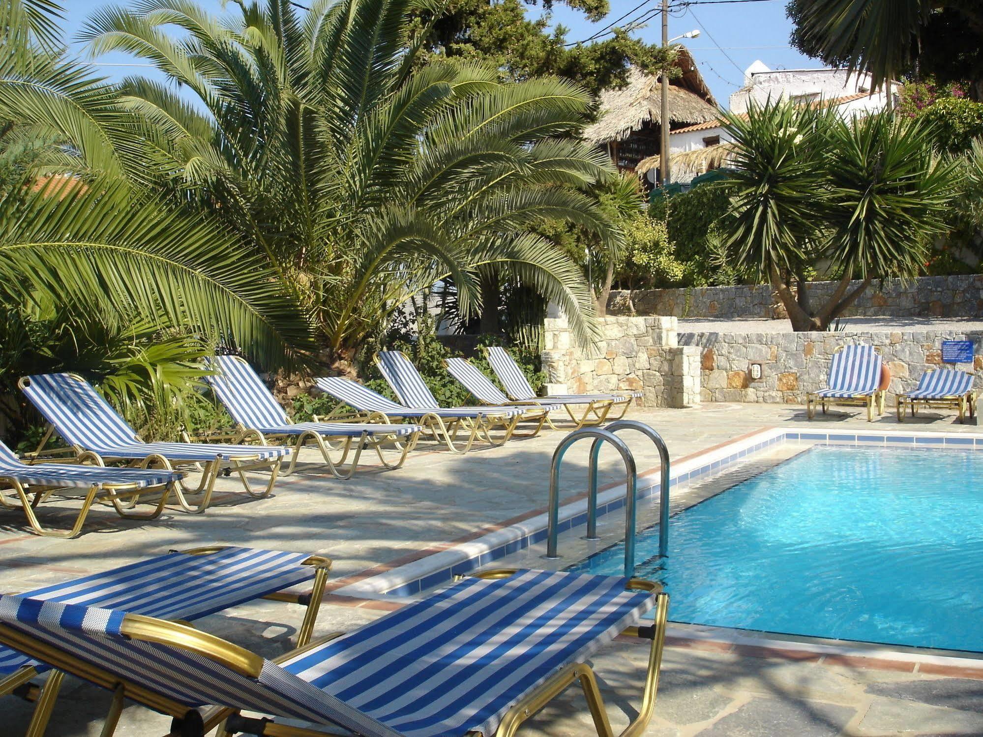Maria Suites Platanés Exterior photo