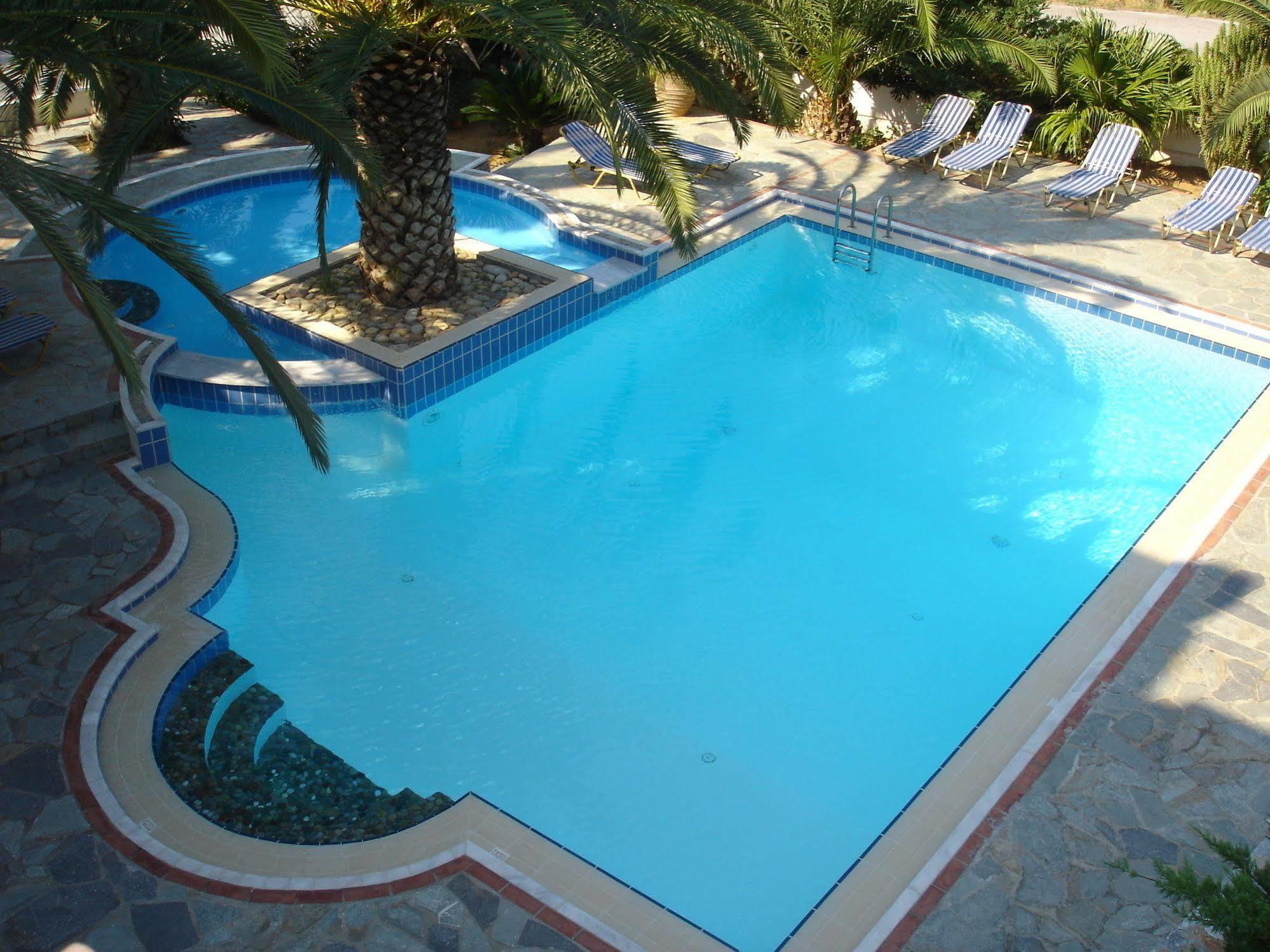 Maria Suites Platanés Exterior photo